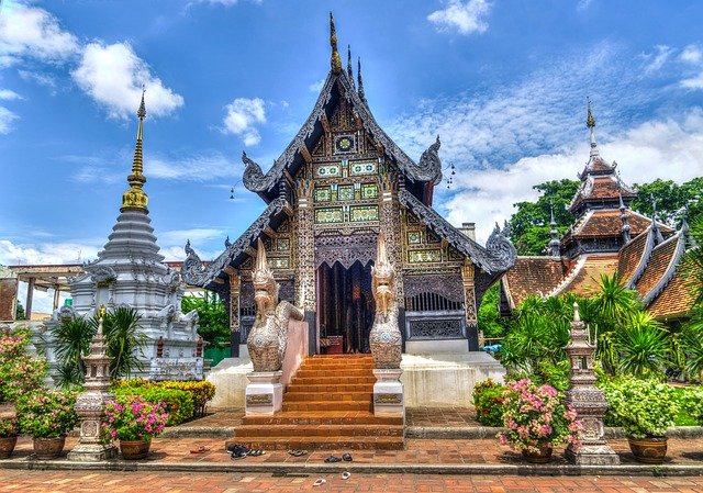 Objevte bílý chrám a jiné krásy severního Thajska